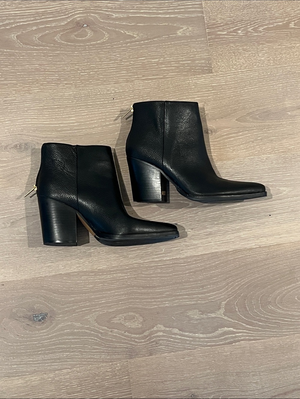Vince Camuto Classic Black Leather Ankle Boots - Women Size 9M